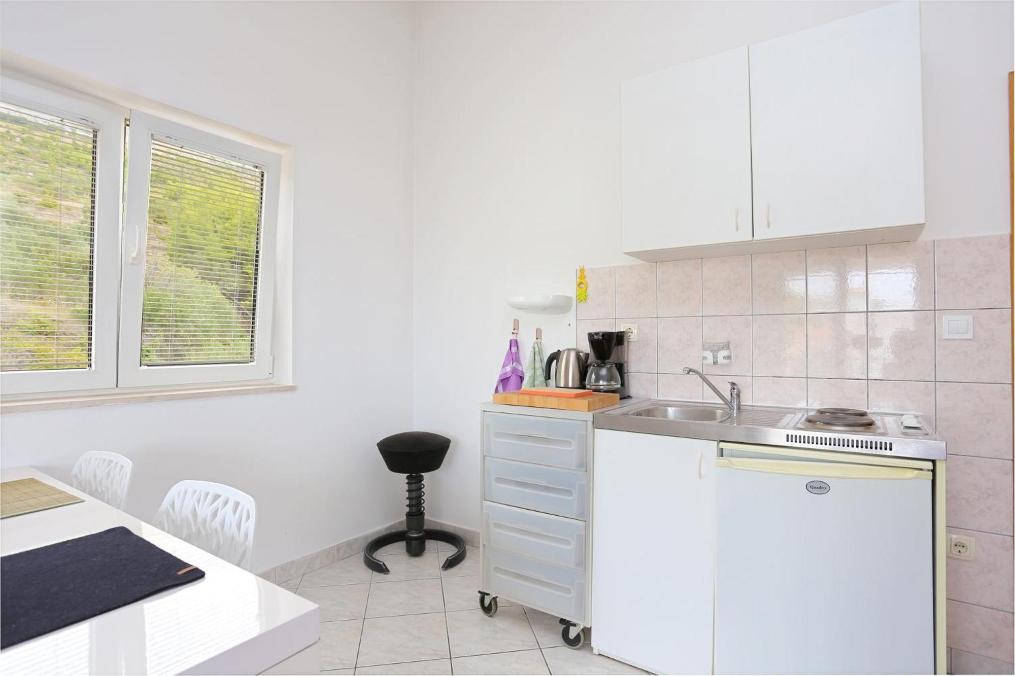 Apartments With A Parking Space Sumpetar, Omis - 11798 Jesenice  Phòng bức ảnh
